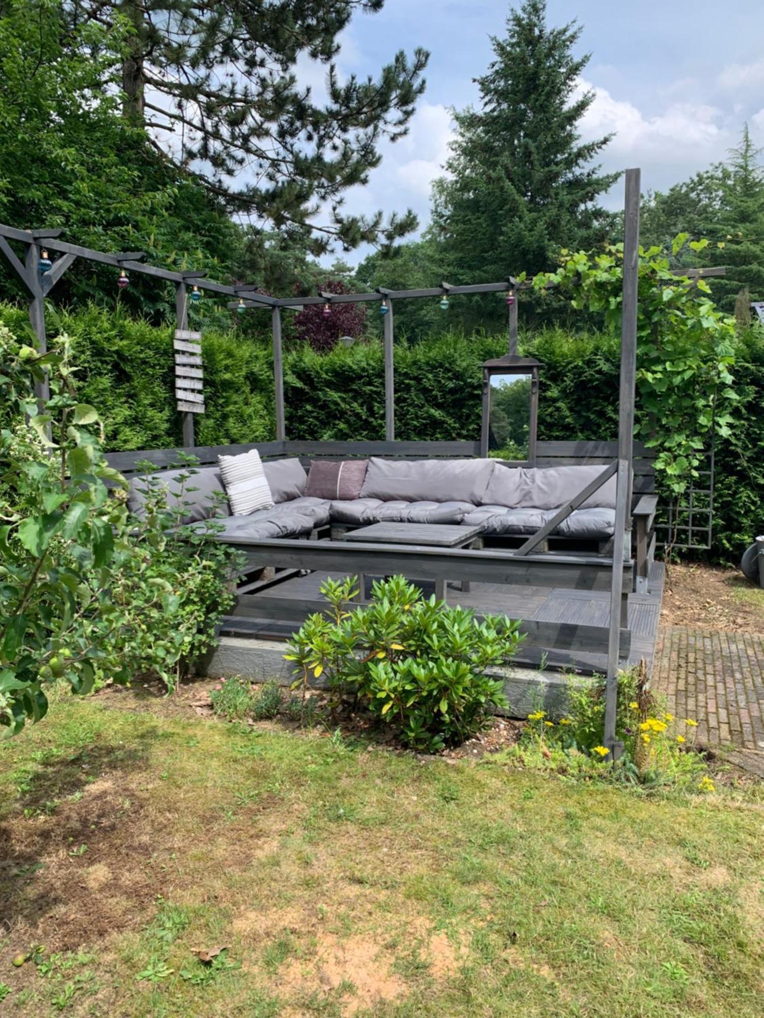 Dubbele Chalet Op Recreatiepark Topparken Op De Veluwe In Beekbergen Met Grote Vrije Tuin En Eigen Parkeerplaats Villa Oda fotoğraf